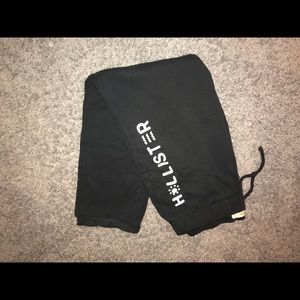 Men’s black Hollister sweats size small
